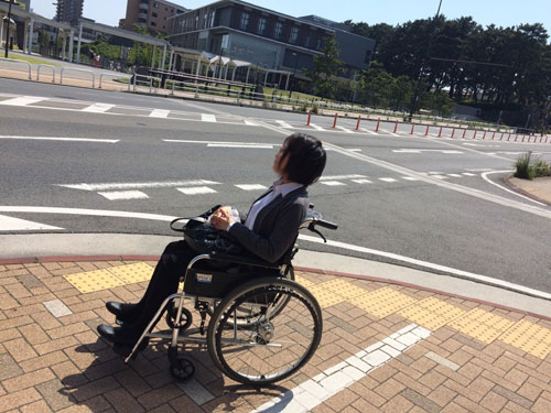 車椅子で散歩 車椅子で散歩