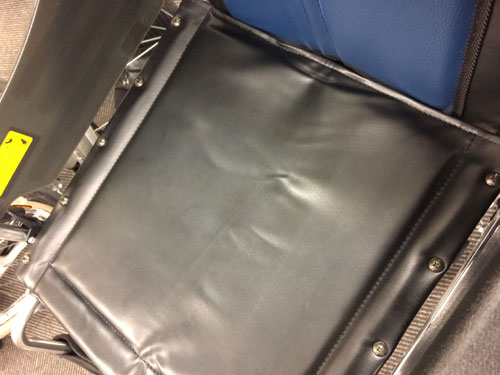 足踏みブレーキ付き車椅子 BAL-3Bのシート