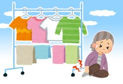 洗濯物中に足を痛めた祖母のイメージ