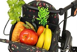 荷物の入ったシルバーカーのイメージ