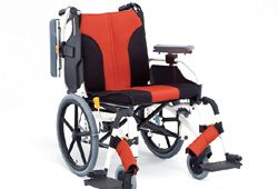 松永製作所のスタイリッシュな車椅子