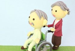車椅子を押すイメージ画像